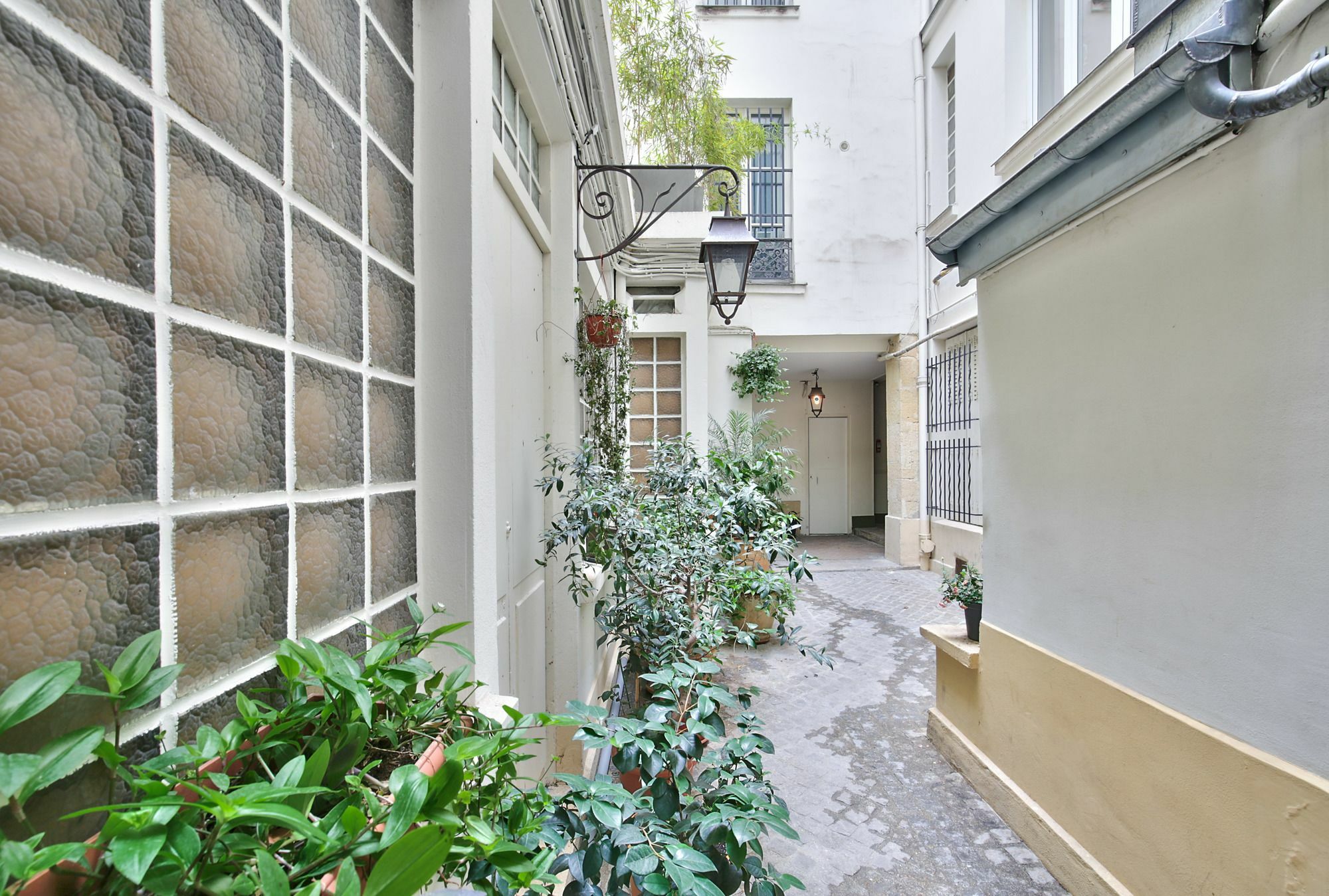 Апартаменты 70 - Authentic Parisian Flat Экстерьер фото